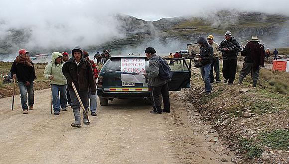 Antimineros bloquean el acceso al campamento y se agrupaban cerca de la zona del proyecto. (Perú21)