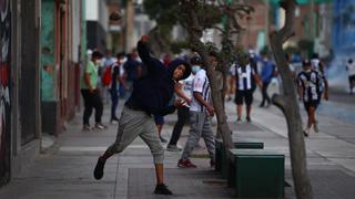 Hinchas de Alianza Lima protagonizaron disturbios a las afueras del Estadio Nacional