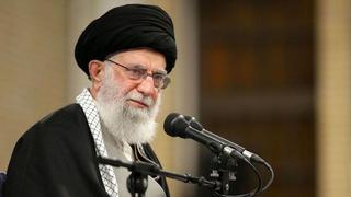 El ayatola Alí Jamenei dice que el acuerdo de paz de EE.UU. morirá antes que el propio Donald Trump