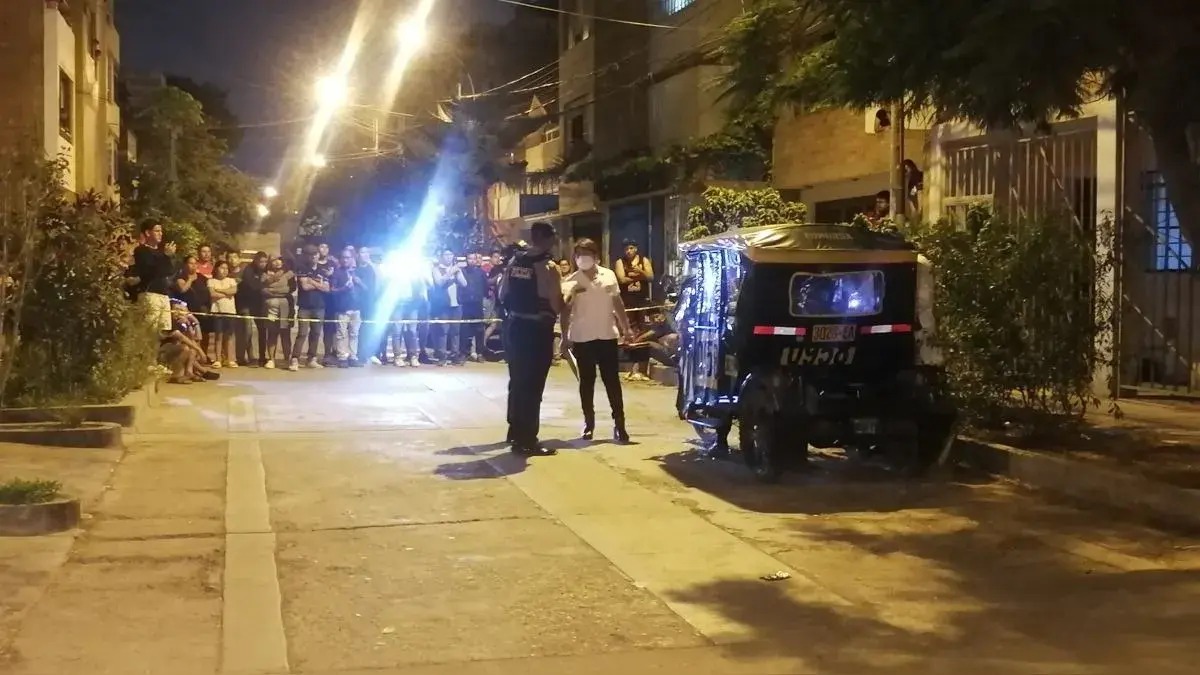 Sicarios asesinan a balazos a taxistas en Los Olivos. (Foto: Captura)
