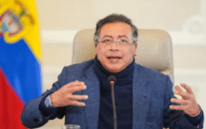 ¡A LO DINA BOLUARTE! Gustavo Petro se habría sometido a una cirugía estética